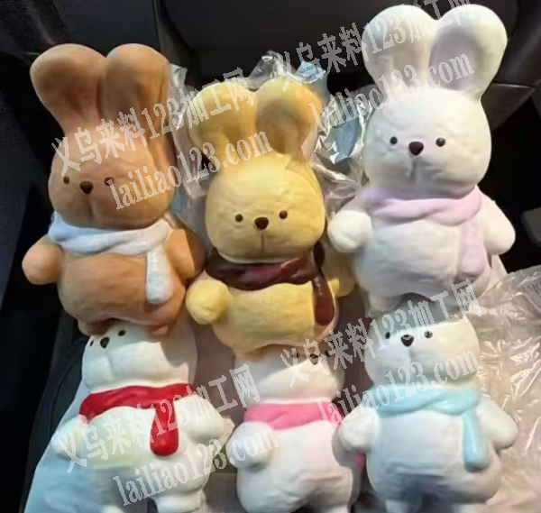 寻找这个玩具娃娃厂家。如图娃娃有单子。找