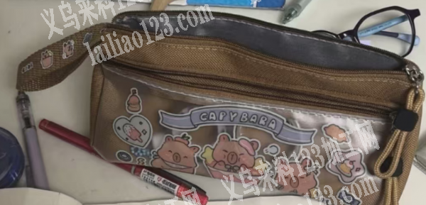 寻找笔袋成品工厂，采购成品，谁家箱包工厂