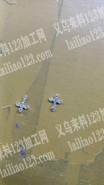 专业点各种小饰品，小配饰。价格美丽