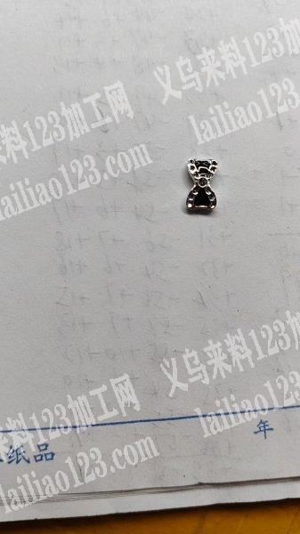 专业点各种小饰品，小配饰。价格美丽