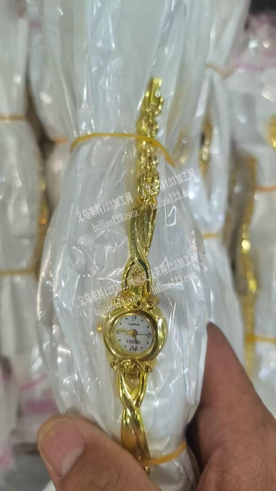 大量手表订单，女士时尚饰品手表订单，如图