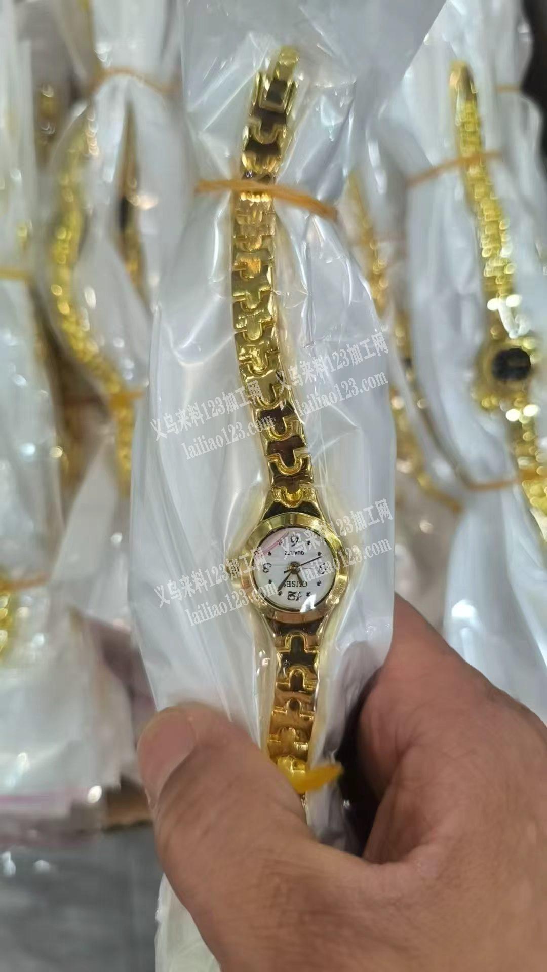 大量手表订单，女士时尚饰品手表订单，如图