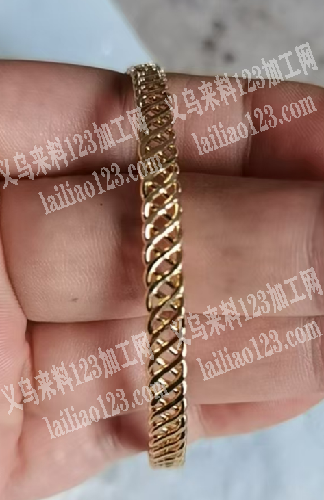 材质铁的手镯订单，如图，寻找成品工厂合作