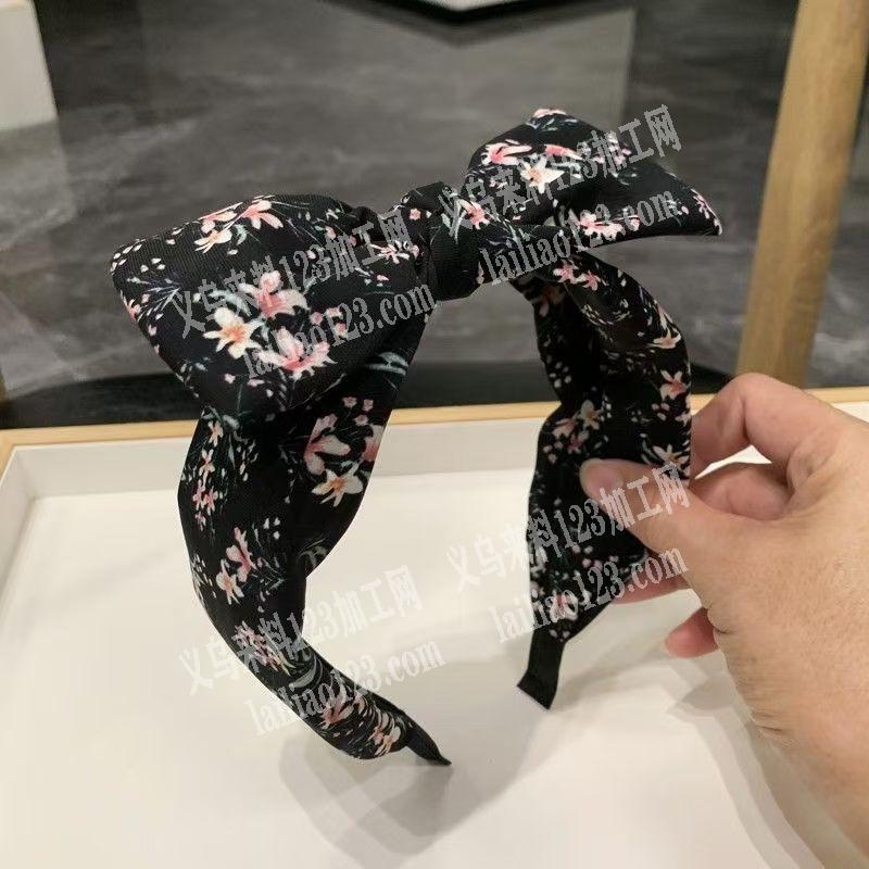 发箍的手工活外发，如图，打胶枪的手工活外