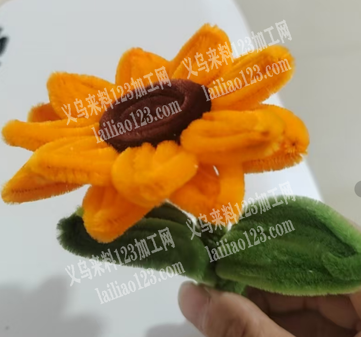 手工扭扭棒的手工活外发。，如图，寻找会做
