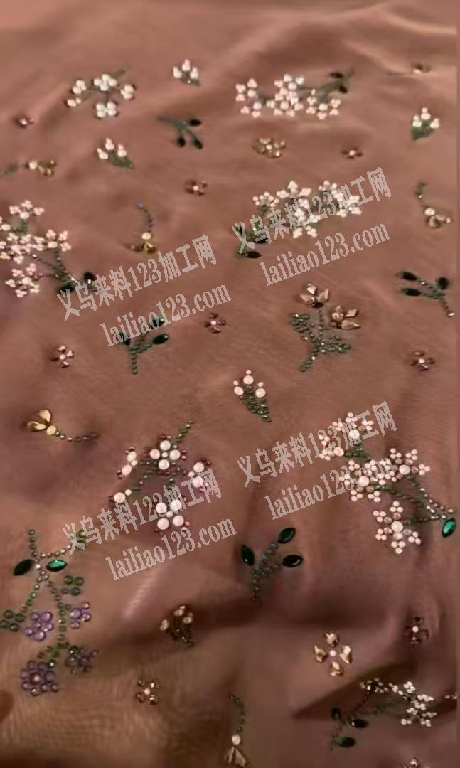 寻找有设计能力的烫钻的加工厂，有做的请联