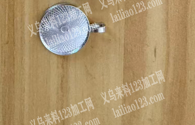 电商【长期返单】合金吊坠底托，合金的，寻