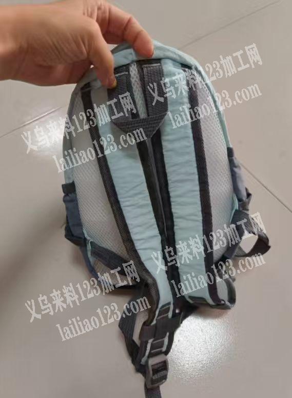 双肩背包订单外发，寻找专业做双肩背包的工
