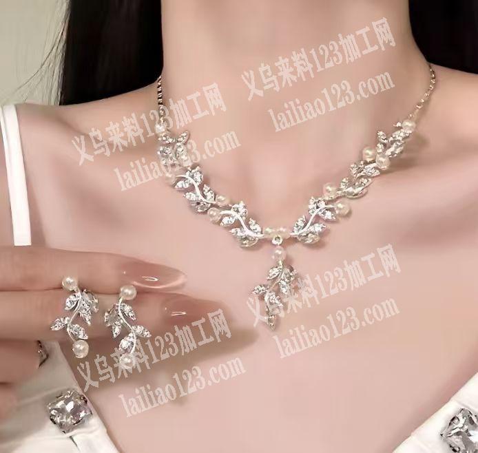 公司耳环项链套链饰品成品订单，如图，寻找
