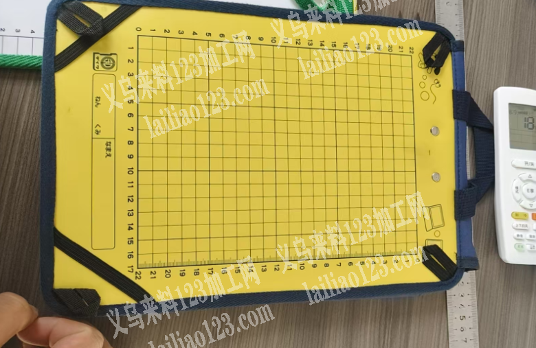 寻找箱包画版的工作室，请联系详谈，长期合