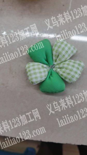 我是做手工的，擅长做烧边，绣花，玫瑰，卷