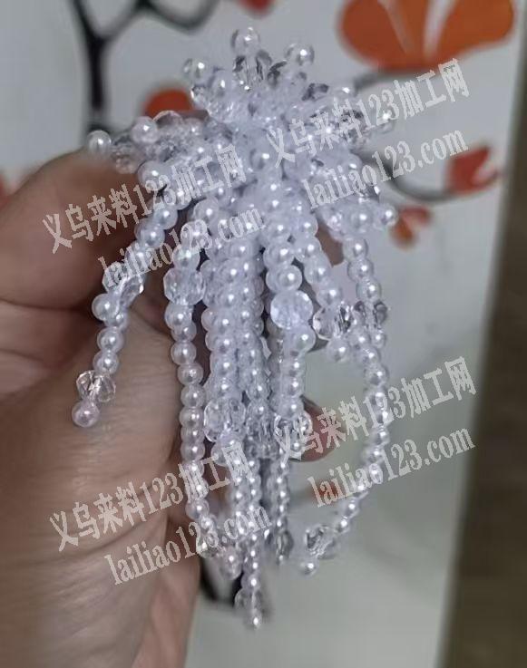 手工活外发加工，纯加工，这个穿珠子加手缝