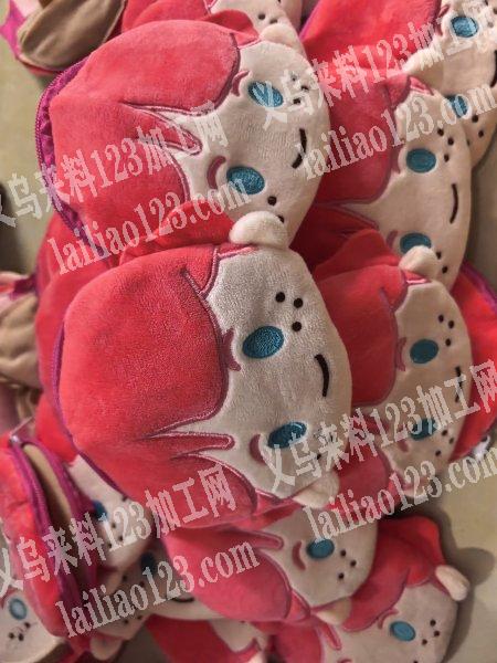 专业承接围巾卷边，包边，卷边，上花边，同步车三件套毛绒帽，同