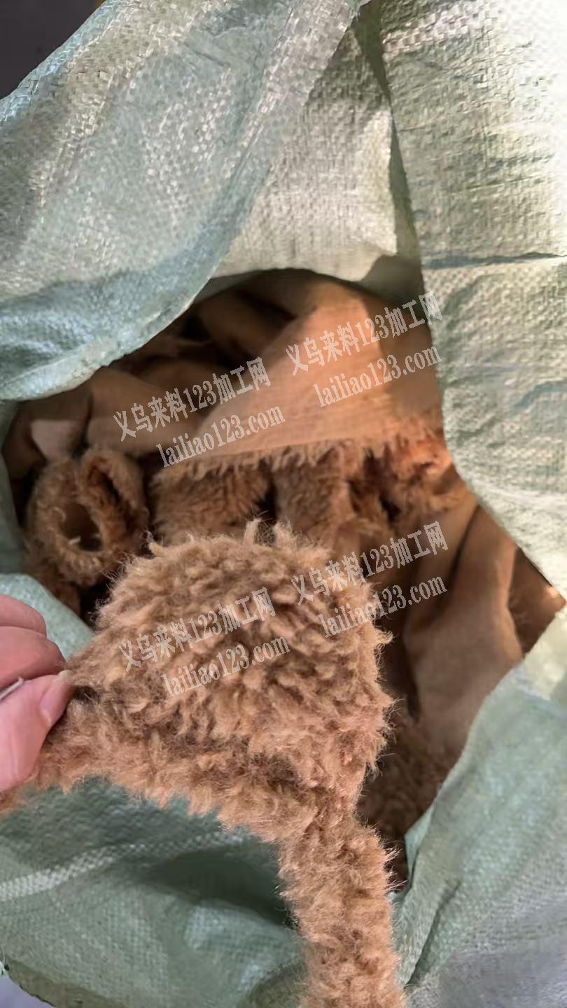 哪家专业做刺绣的吗？请联系详谈，如图，微