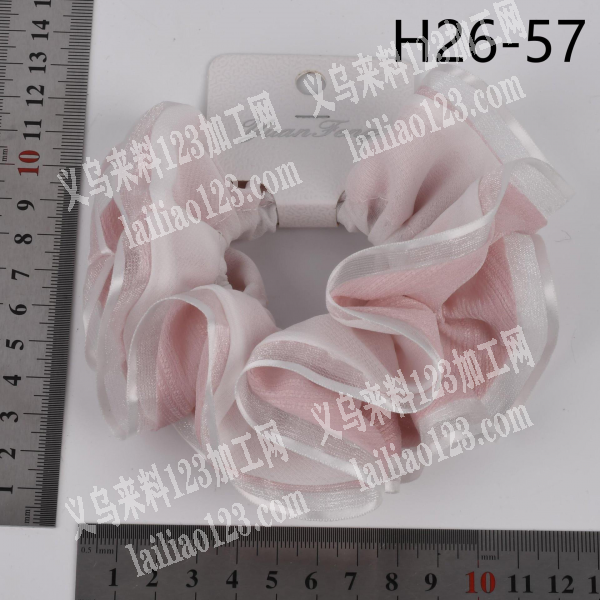 如图，寻找这个网纱的布艺大肠发圈，能做的