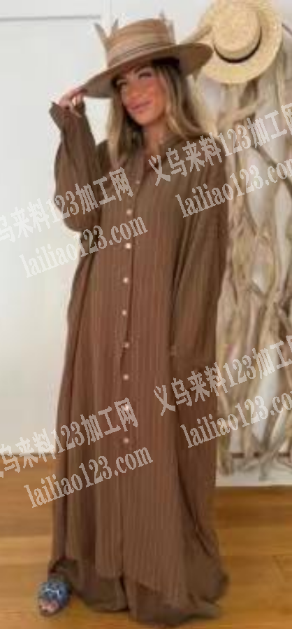 采购如图外贸夸张类服装库存，寻找厂家，请