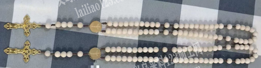 项链穿珠子的手工活外发，如图，穿念珠的项