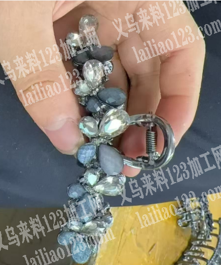 蝴蝶花型的合金抓夹订单，寻找压铸工厂，有