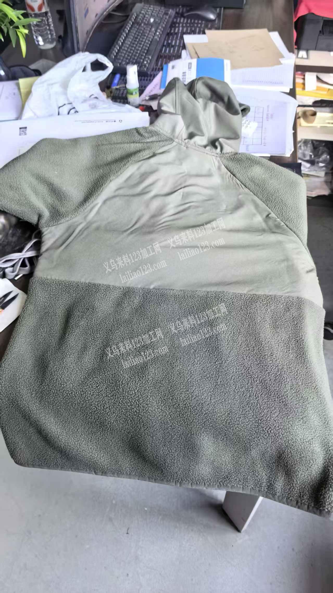 【货期一个月】如图，大量服装订单外发加工