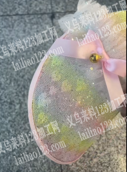老板委托寻找：商贸城店面有这个帽子帽檐包