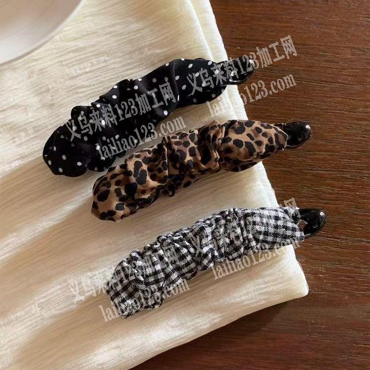 布艺发夹订单，如图，香蕉夹外发加工，寻找