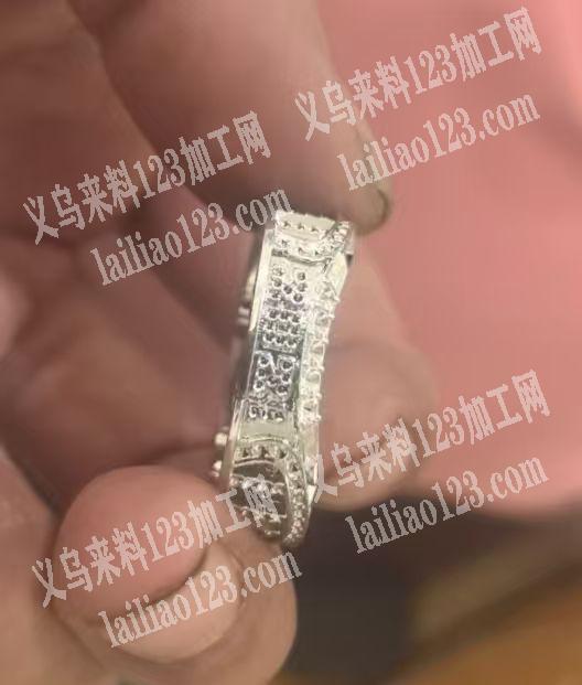 饰品点钻外发加工【量大】如图，手工点钻的