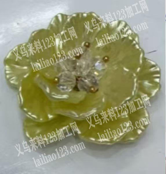 花朵手工活外发加工，如图，穿配件+编织次