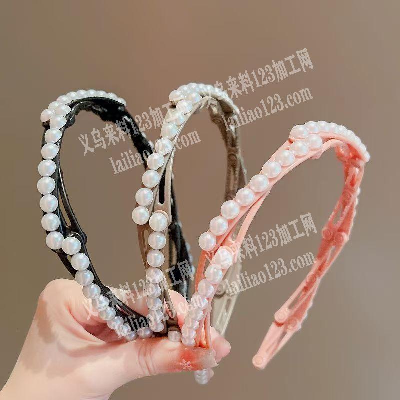 折叠发箍上面点珍珠外发加工，如图，寻找点
