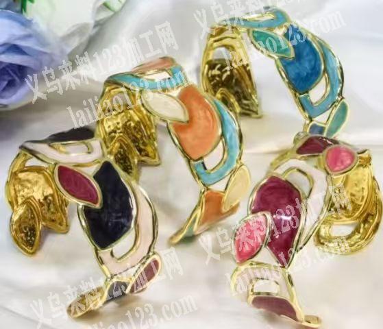金属手镯成品订单，如图，合金的手镯订单，