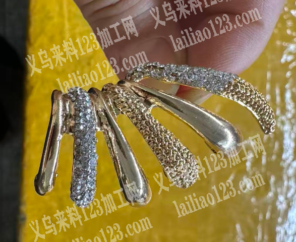 合金饰品点钻外发，如图，寻找手工机器点钻