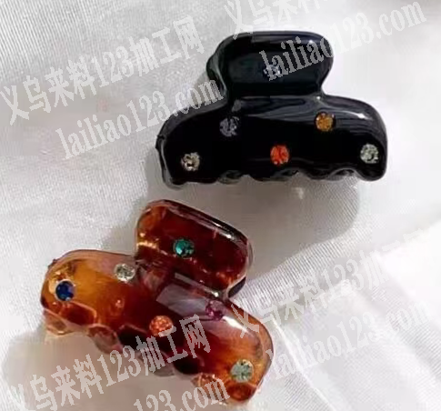 【打孔外发】抓夹上面打钻孔外发加工，寻找