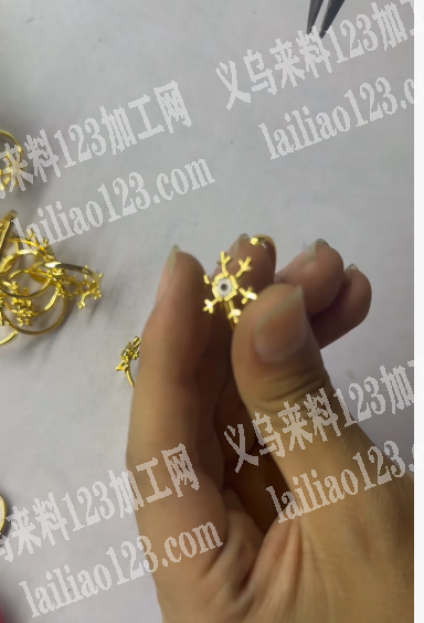 上配件的手工活外发加工，寻找会做的手工活