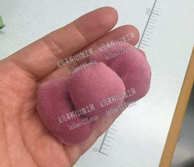 毛绒布艺蝴蝶结外发加工，可以充棉的联系详