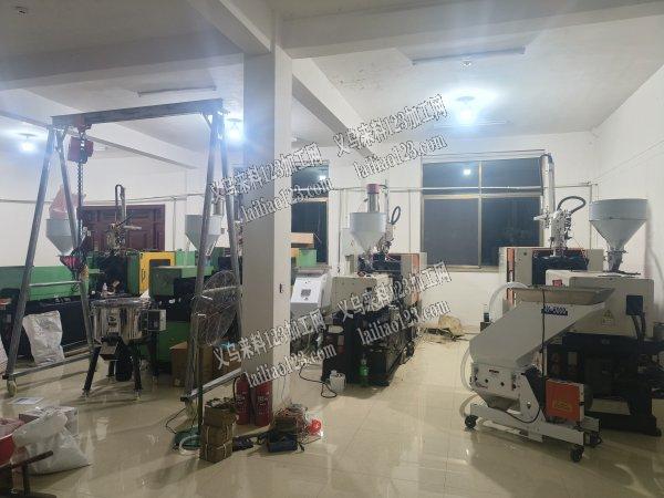 注塑机工厂承接各种订单200-800克