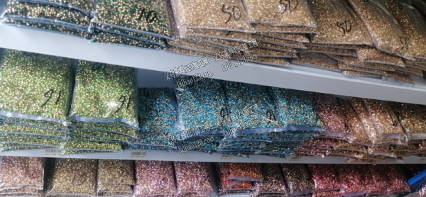 【库存处理】，，大量饰品耗材水钻处理，