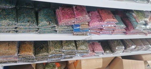 处理，各种颜色水钻、便宜处理、有需要用到