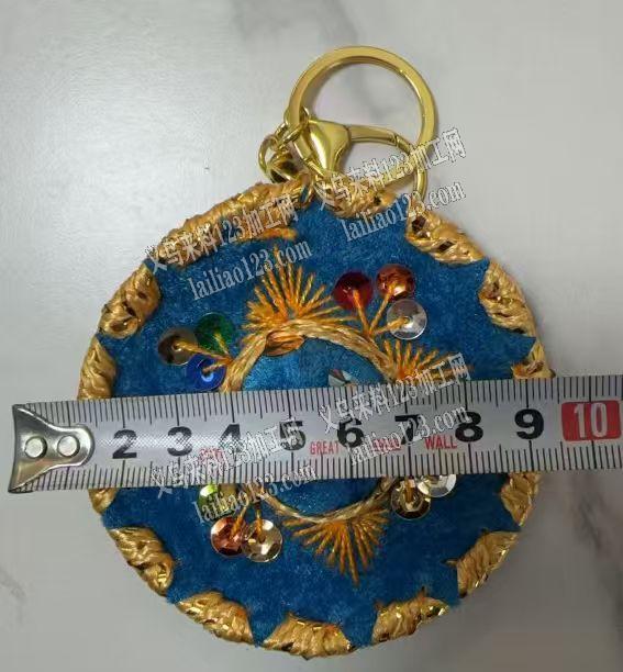 50000多手工成品帽子挂件的订单，如图