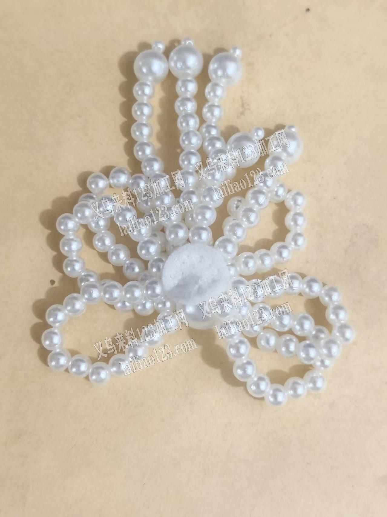 大量手工活，发外地，穿珠子的手工活，如图