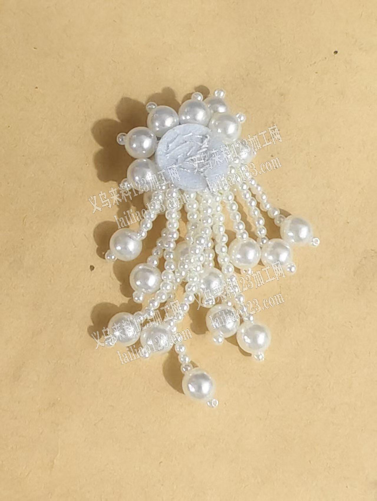 大量手工活，发外地，穿珠子的手工活，如图
