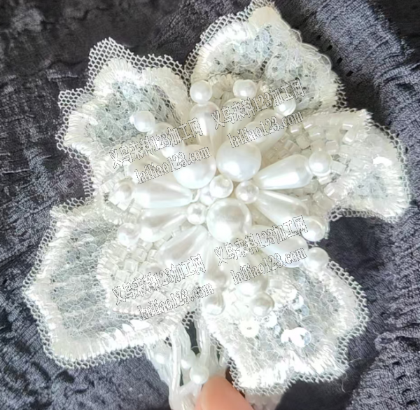 串珠的手工花朵订单，如图，寻找工厂合作，